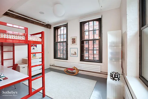 Sold by Sotheby's International Realty | media 37