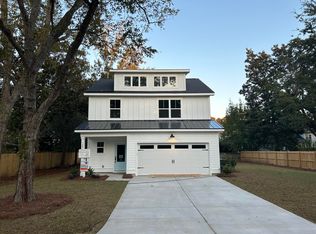 588 Riser Dr, Charleston, SC 29412