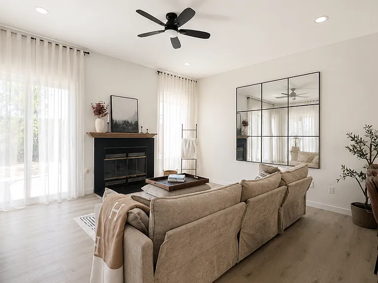 7958 Tinaja Ln — Photo 2