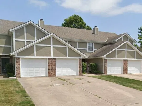 3549 NE Independence Cir, Lees Summit, MO 64064