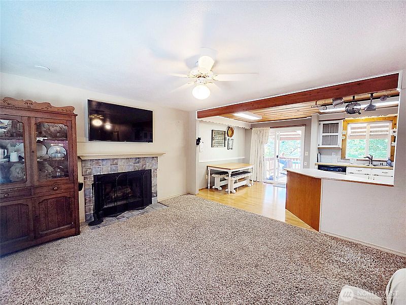 5th image of 3200 SE 20th Court