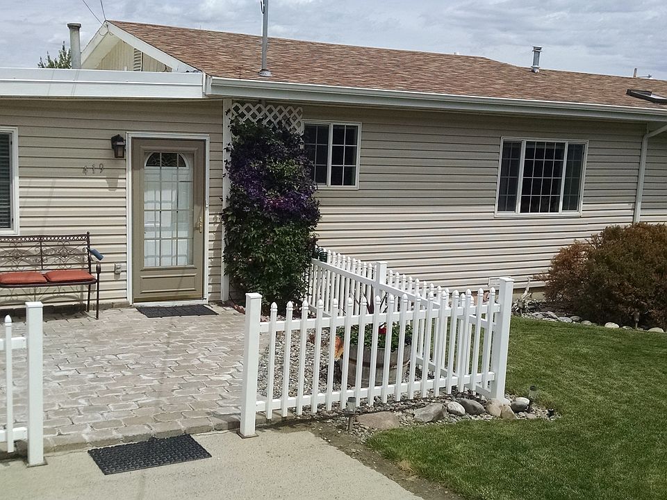 Street view of house