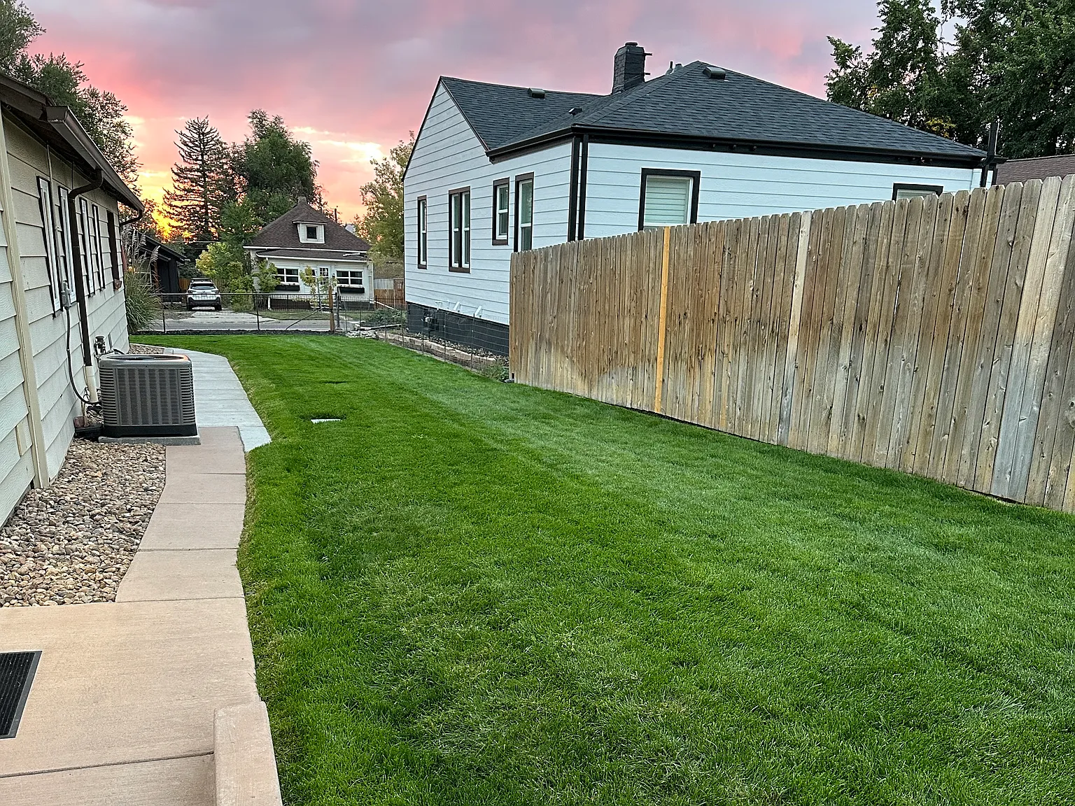 4 bed, 2077 sqft, $3,650 — Photo 2