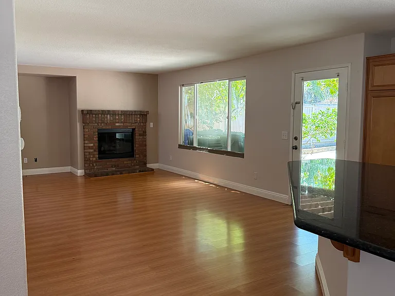 233 Canyon Creek Way — Photo 8