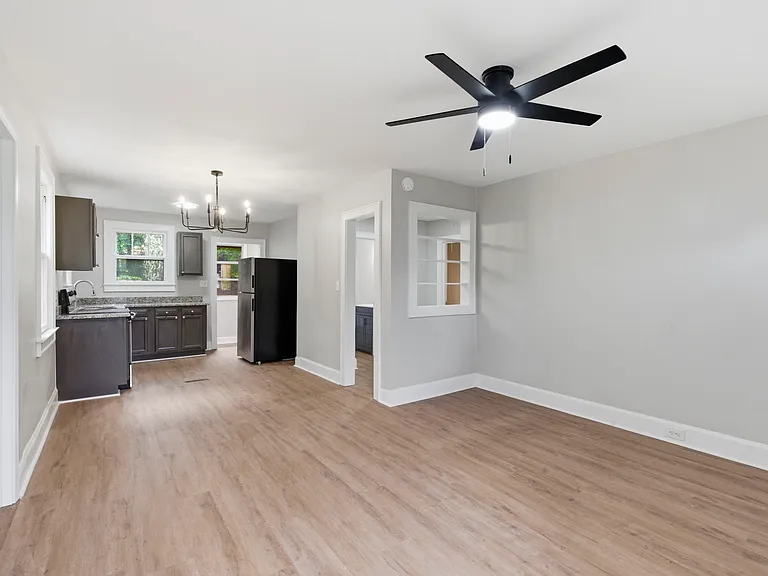4412 Palmetto Ave — Photo 4