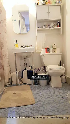 Rented by ZealEstate Group Inc | media 34