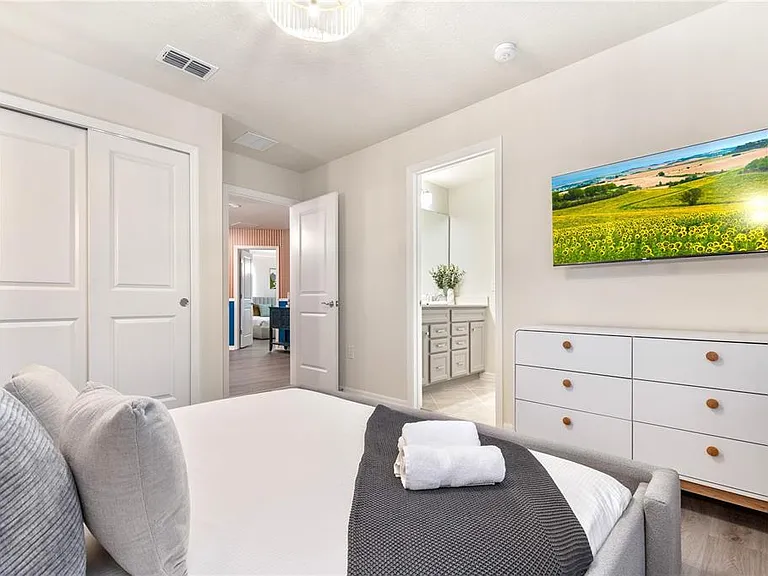 15972 Sandy Cliffs Dr — Photo 70
