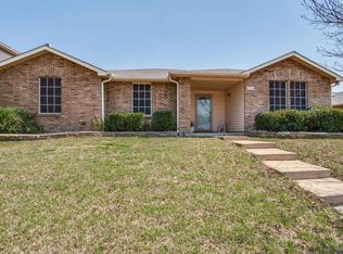 2748 Cameron Way, Mesquite, TX 75181