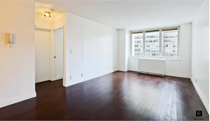 Rented by R New York | media 15