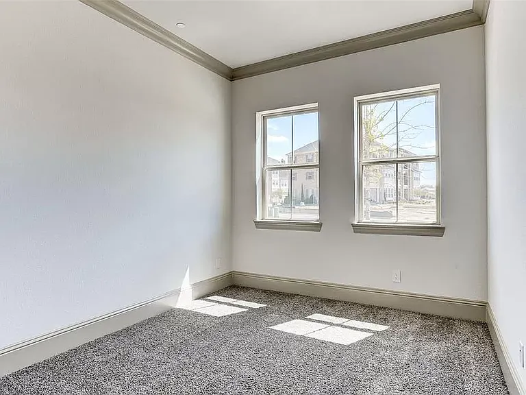 126 Stadium Dr — Photo 4