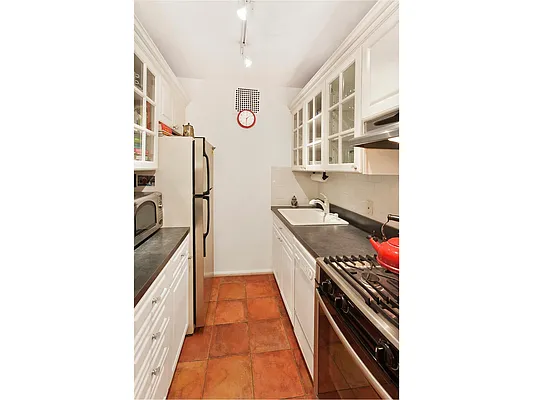Sold by Douglas Elliman | media 6