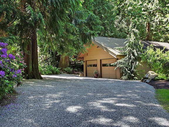 Detached garage with studio