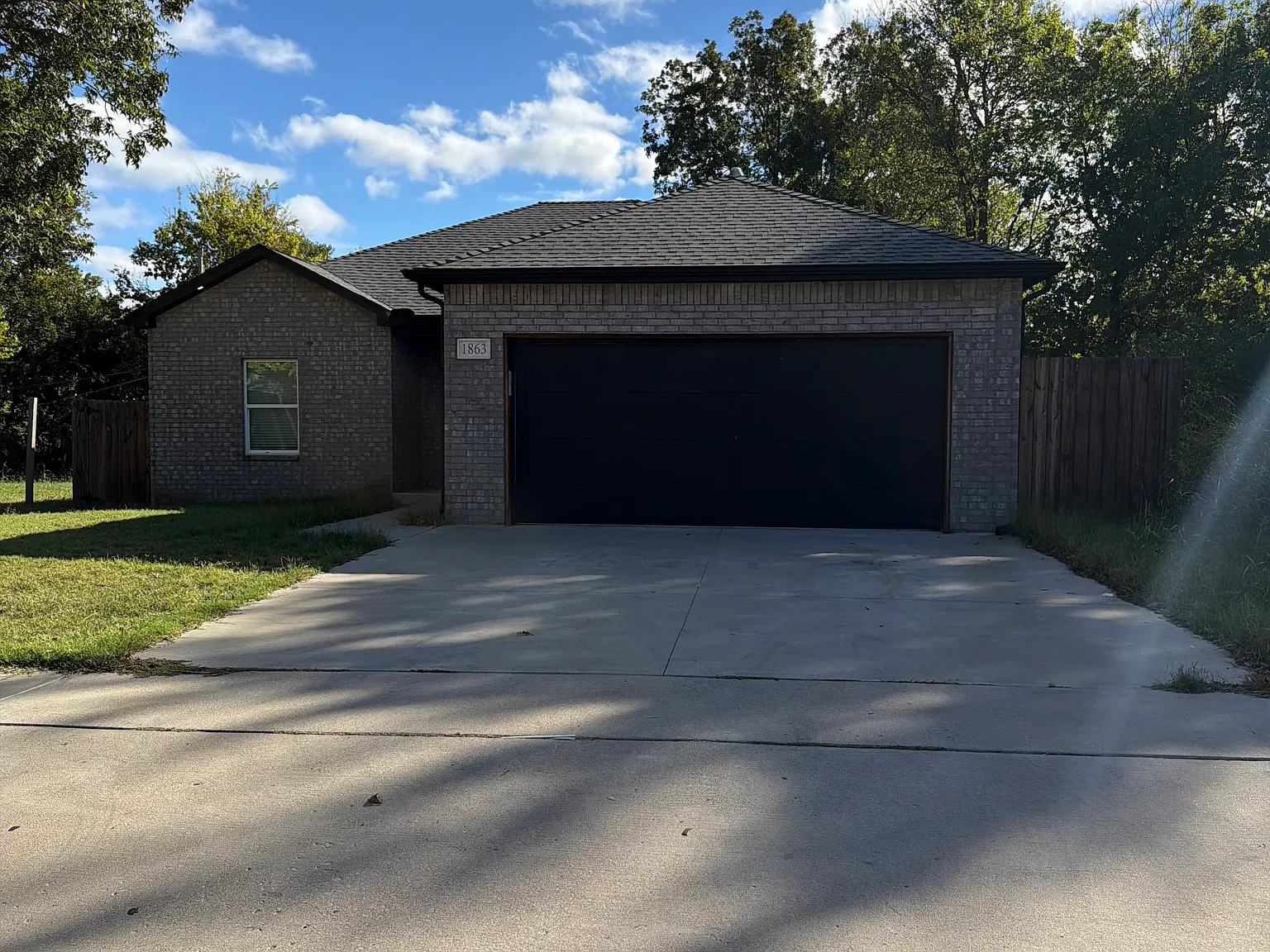 3 bed, 1238 sqft, $1,700 — Photo 1