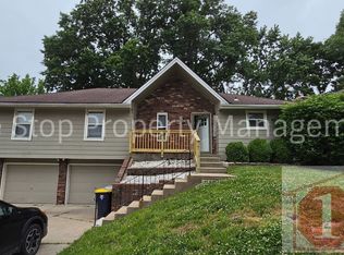 7405 NW 78th St, Kansas City, MO 64152