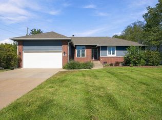 1618 W Elm St, Andover, KS 67002