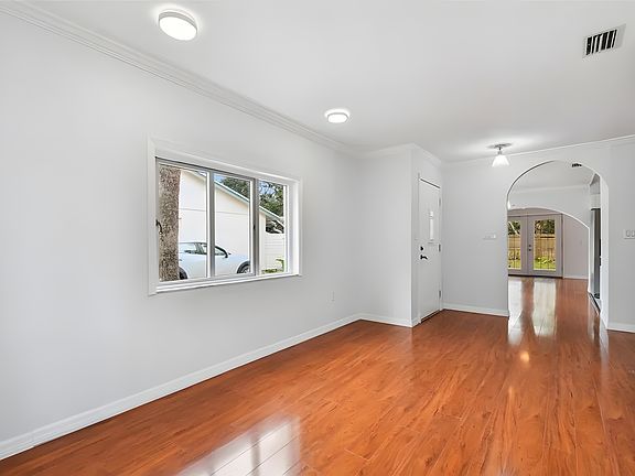 5th image of 2072 Madrid Ct N