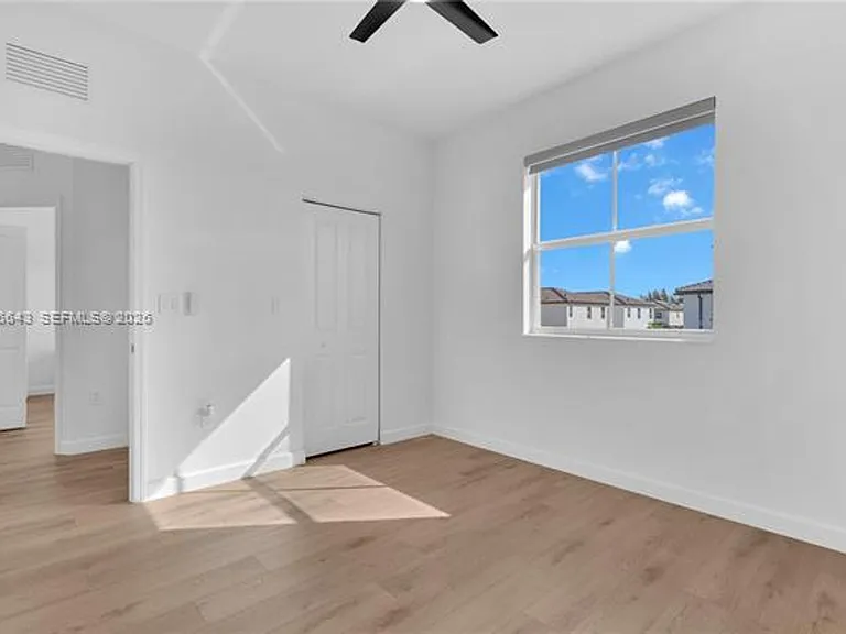 2444 SE 24th Ave #2444 — Photo 34