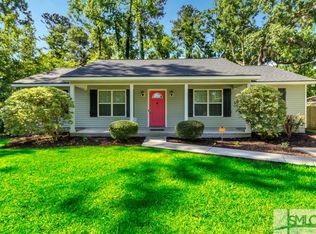 1422 Lake Dr, Midway, GA 31320