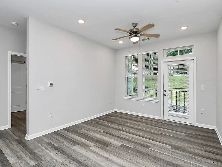 520 Tom Hunter Rd — Photo 29