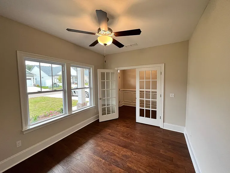 843 Avery Park Dr — Photo 5