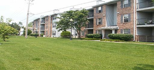 1st image of 2360 Wapakoneta Ave APT 317
