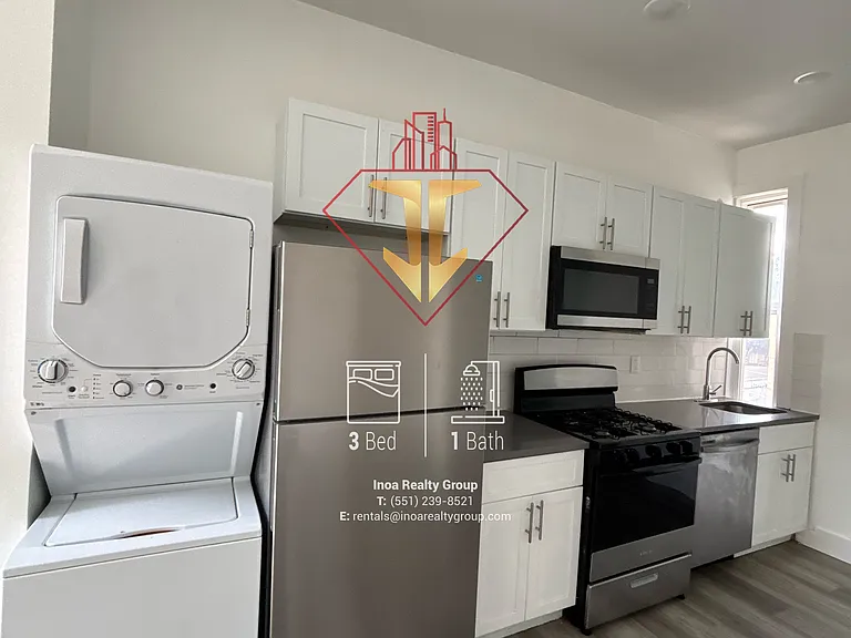 737 Communipaw Ave #3R — Photo 5