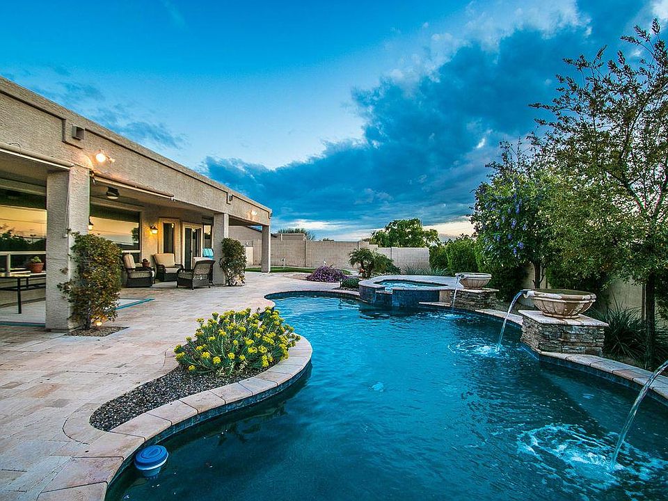 1st image of 2362 N Vista Del Sol