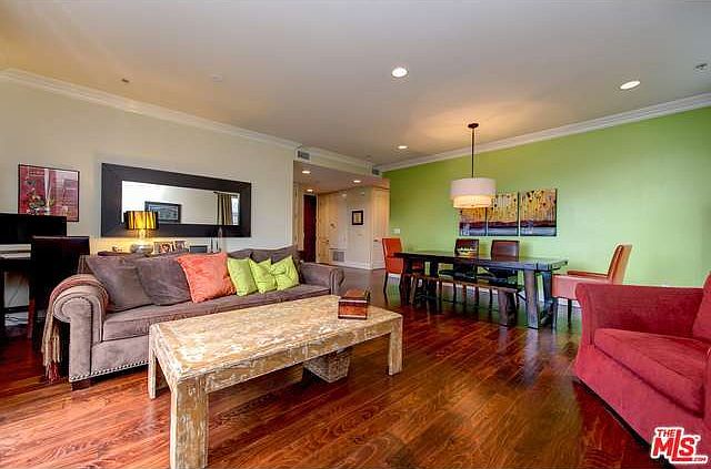1st image of 1023 N Wilcox Ave #202