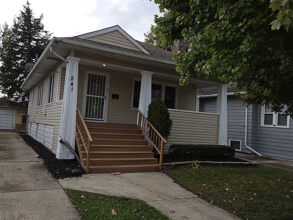 1st image of 241 Warren St