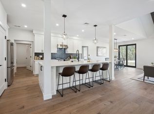 31 Trails Edge Rd, Londonderry, NH 03053