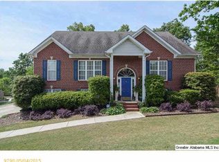 321 Honeysuckle Ln, Chelsea, AL 35043