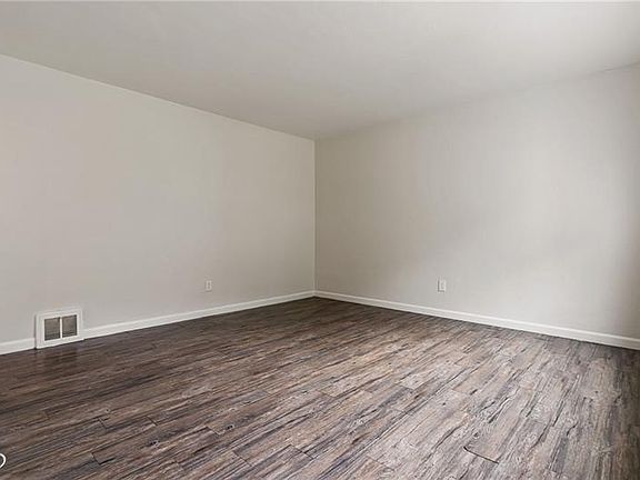 5th image of 6612 Overlook St
