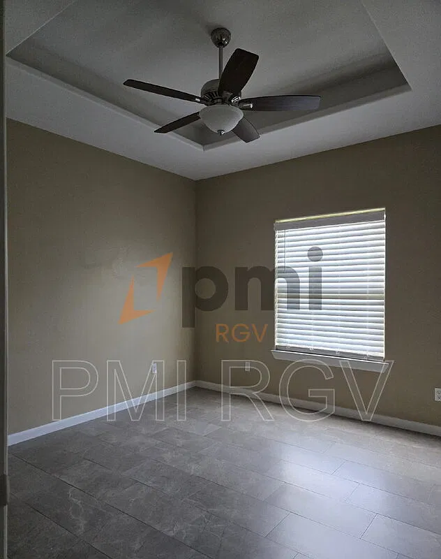 3 bed, 2.0 bath, $1,100 — Photo 2