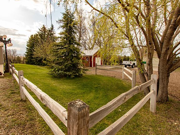 3rd image of 2018 Road 20522