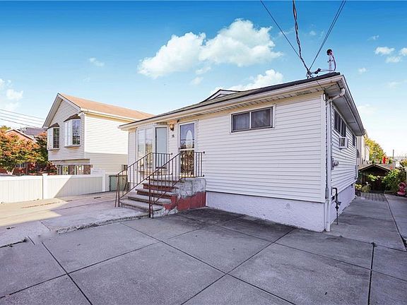 3rd image of 76 Foch Ave