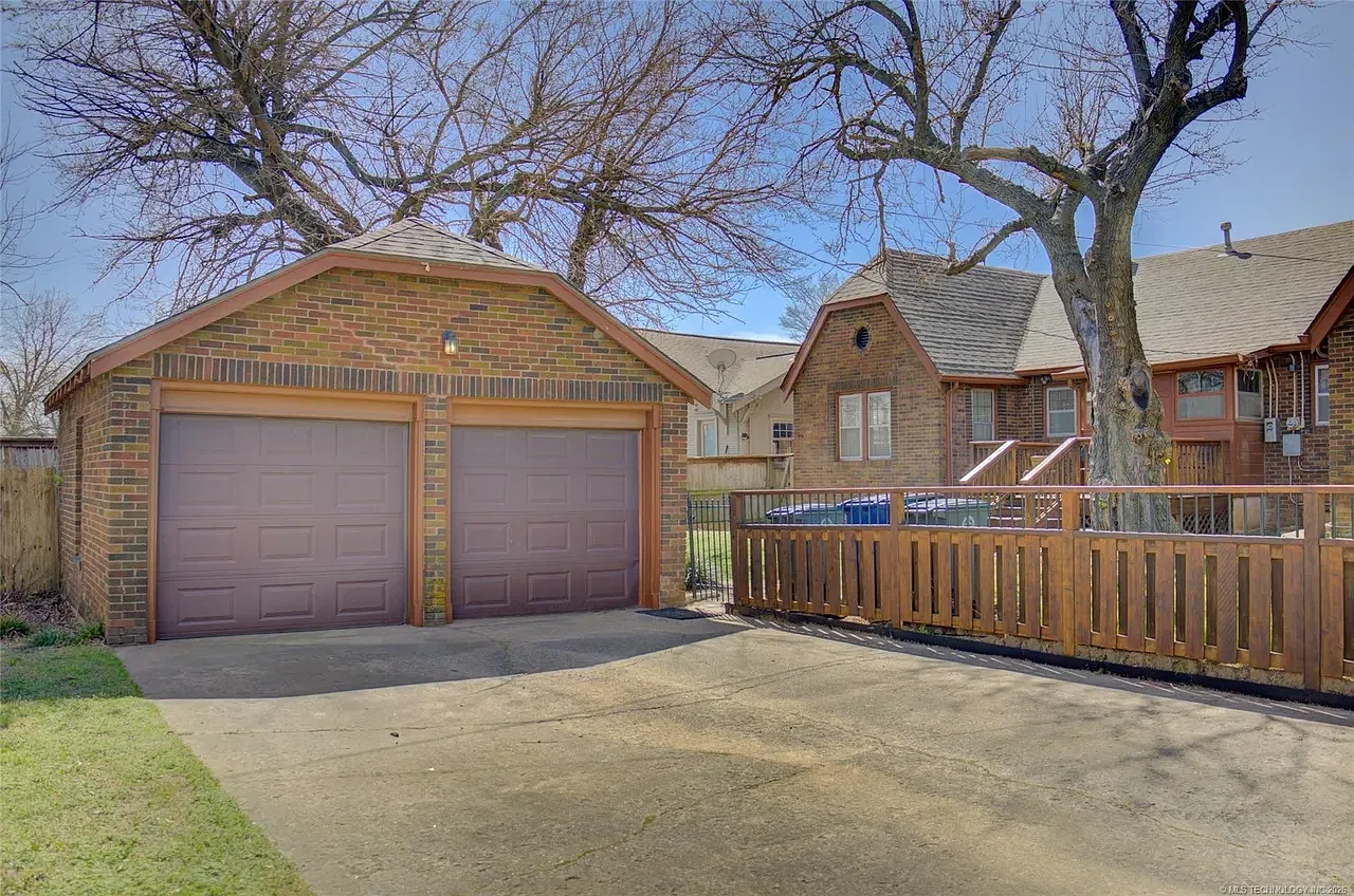 1 bed, 1020 sqft, $1,595 — Photo 3