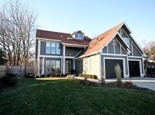 9036 Lakeshore Dr, Pleasant Prairie, WI 53158
