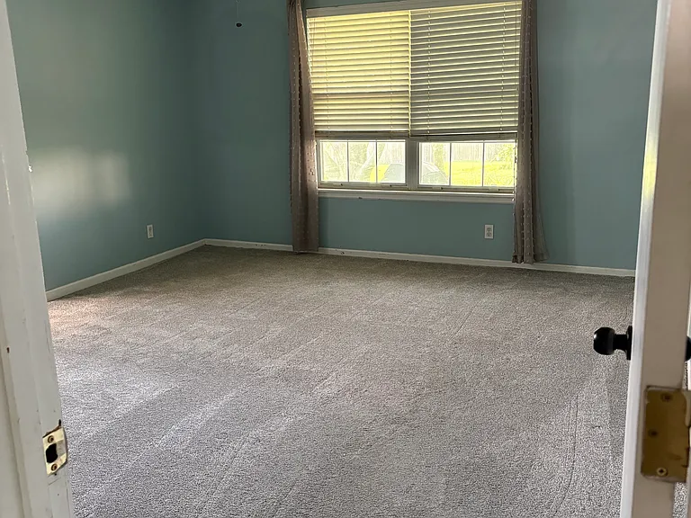 11834 Virginia Ave — Photo 16