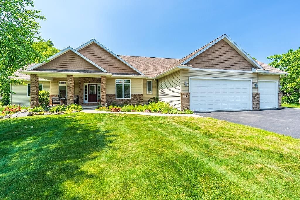 220 TUZIGOOT LANE, Wausau, WI 54403 MLS 22232505 Zillow