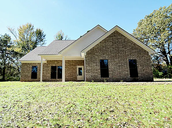 334 Tribble Rd, Holly Springs, MS 38635