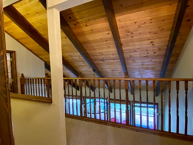 Spruce & Pine Cabin
Upstairs landing area