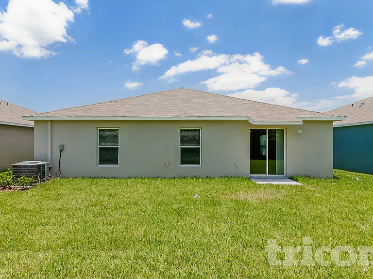 1724 Broad Winged Hawk Dr — Photo 14