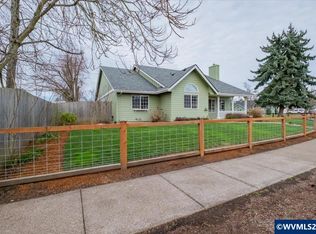 5718 E St, Springfield, OR 97478