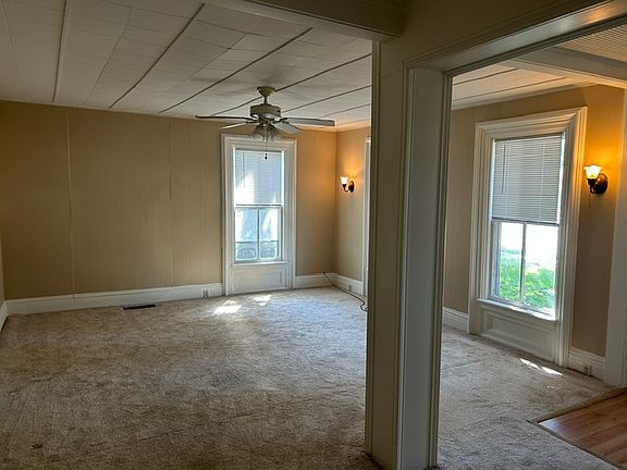 5th image of 321 6th Ave E APT 2