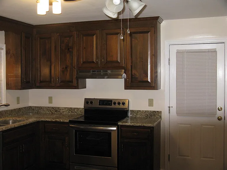 6419 Chenault Way — Photo 12