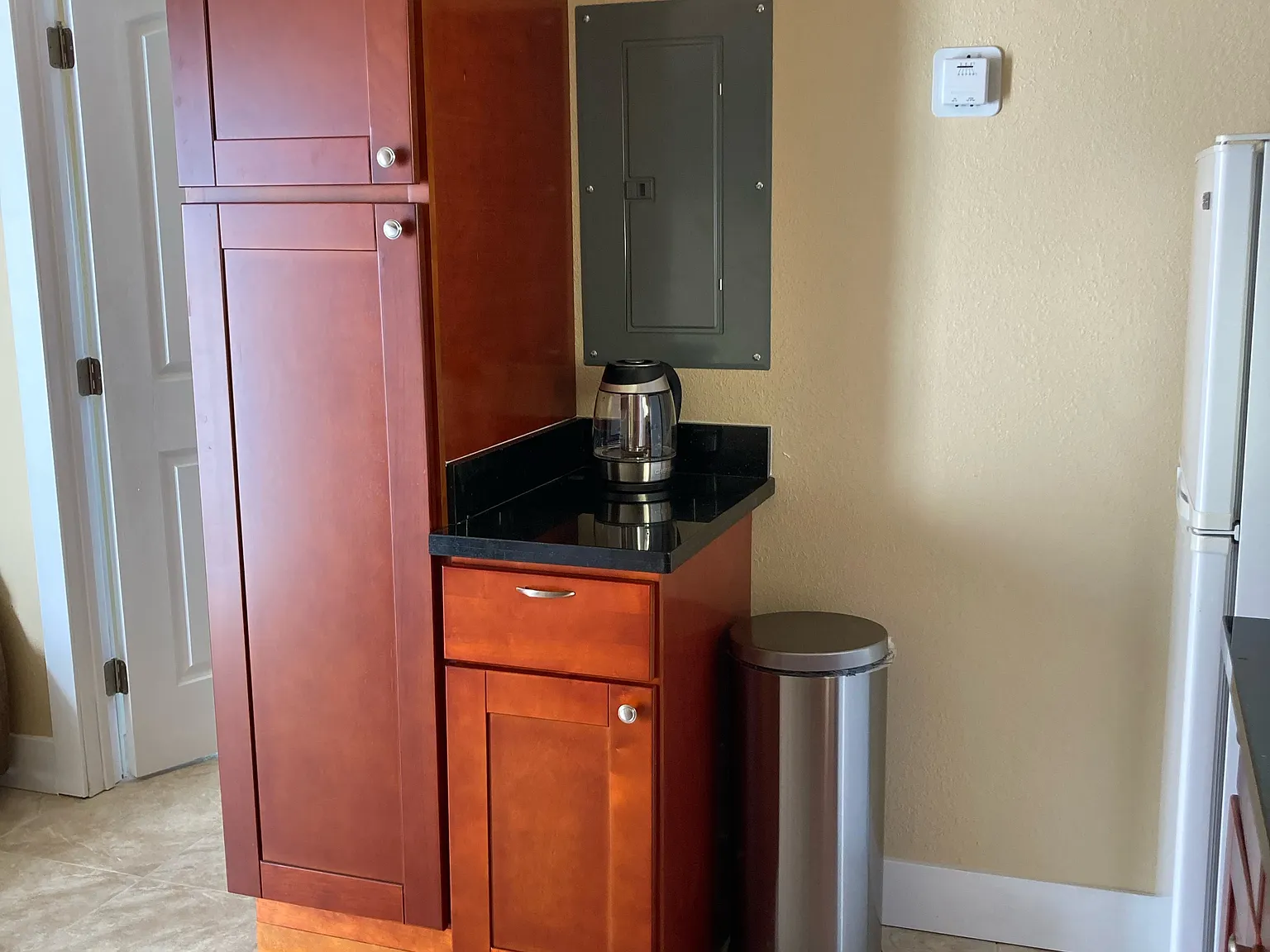 Studio, 450 sqft, $2,350 — Photo 4