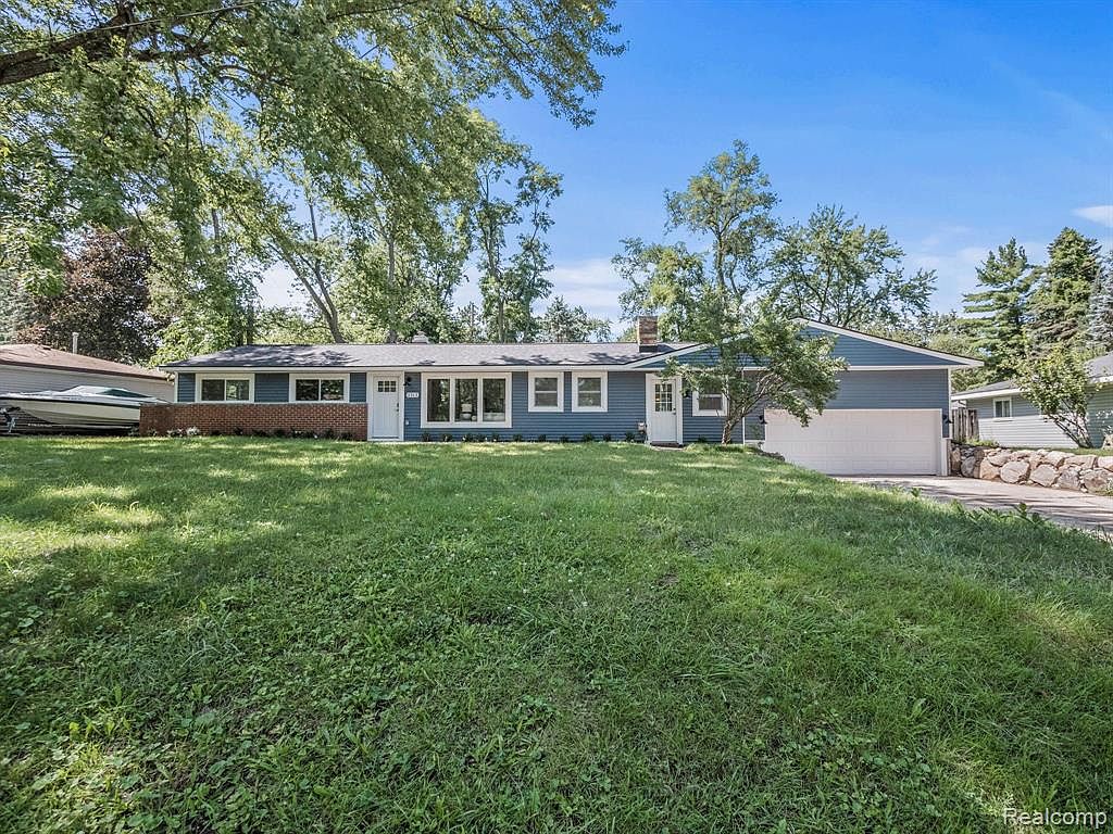 3313 Pirrin Dr, Waterford, MI 48329 Zillow