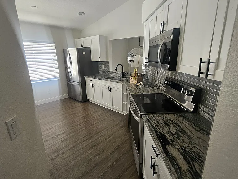 1712 Erin Brooke Dr — Photo 8