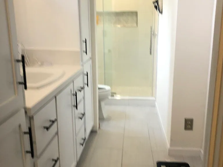 Upstairs -Master's Bath