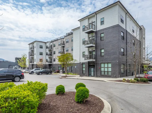 804 Riverfront Pkwy Unit 208, Chattanooga, TN 37402